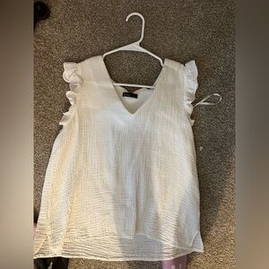 Very J White Ruffle Sleeve Top